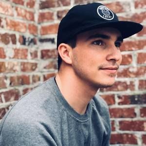 Meet your Posher, Mickey